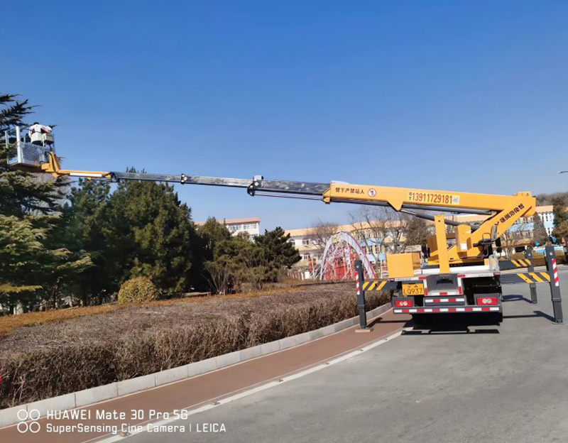 通信行业维护升降车作业施工案例